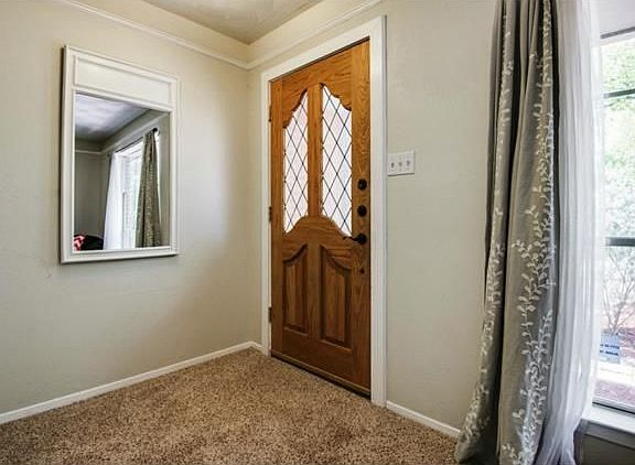 4th image of 409 Dickey Dr