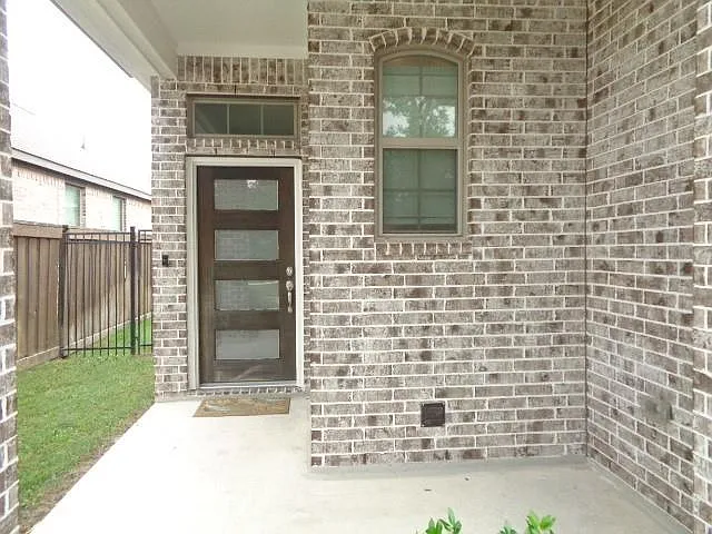 27029 Sofia Forest Dr — Photo 1