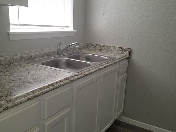 5th image of 2802 Lasses Blvd APT 14
