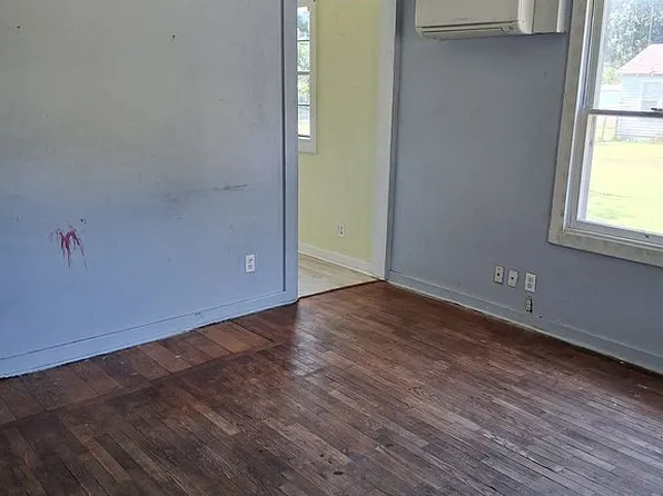 318 S Birch St, Ponca City, OK 74601