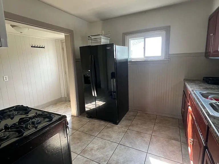 302 Fairmont Ave — Photo 4