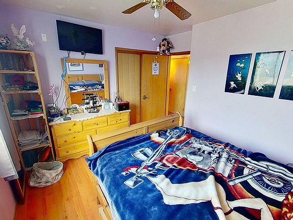 5th image of 7608 125th Ave NW
