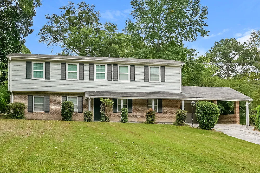 3 bed, 2.0 bath, 1927 sqft, $2,410 — Photo 1