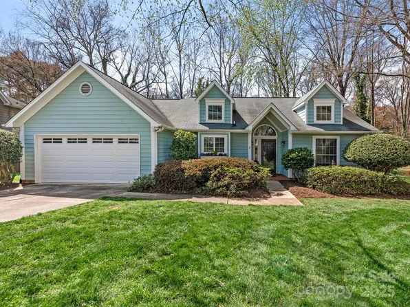 800 Water Wheel Ct, Charlotte, NC 28209