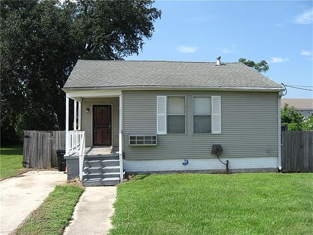 1st image of 6420 Baccich St