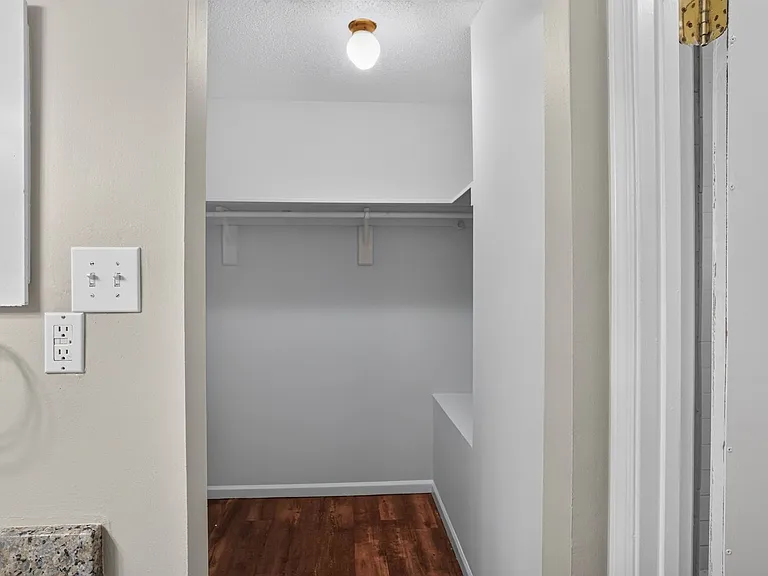 6701 Dickens Ferry Rd #68 — Photo 21