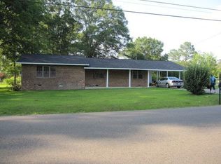 801 Bailey Ave, Ellisville, MS 39437