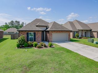 23070 Arcwood Dr, Denham Springs, LA 70726