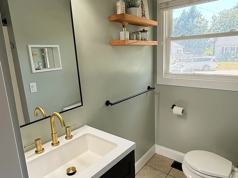 151 Essex Ave — Photo 6
