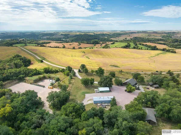2750 County Rd E, Tekamah, NE 68061
