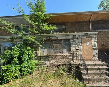 2650 E 77th St, Chicago, IL, 60649