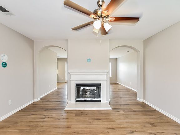 5th image of 1401 Buckingham Dr