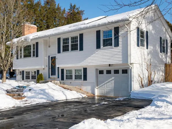 24 Sanborn Drive, Nashua, NH 03063