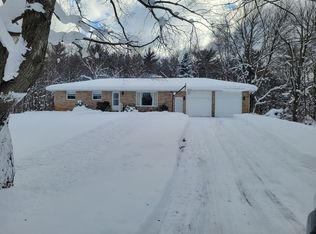 3463 E Sternberg Rd, Fruitport, MI 49415