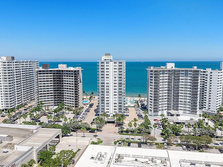3750 Galt Ocean Dr #1002 — Photo 41