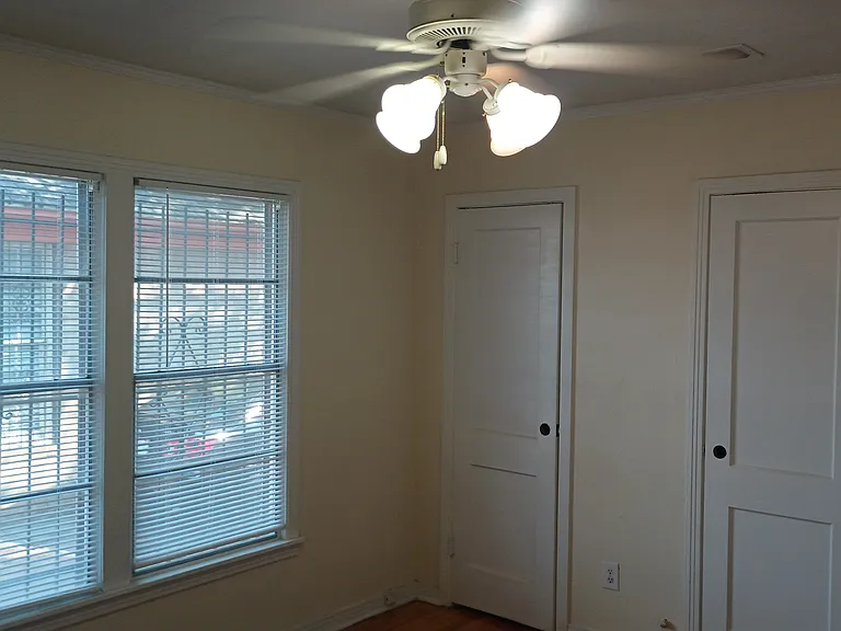 3717 Myrtle St — Photo 29