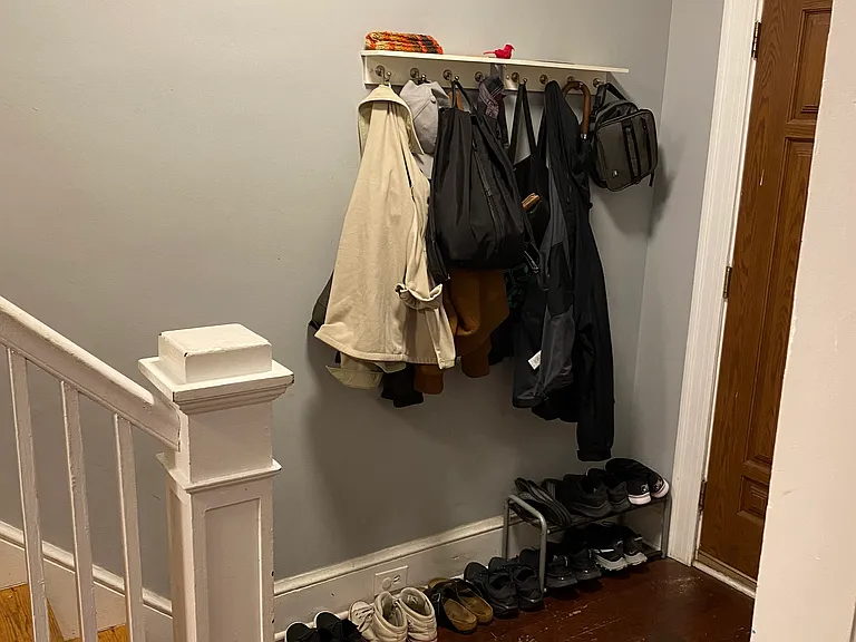 745 Newton Pl NW — Photo 3