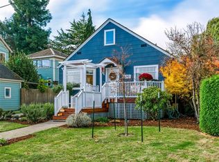 831 Jackson St, Port Townsend, WA 98368