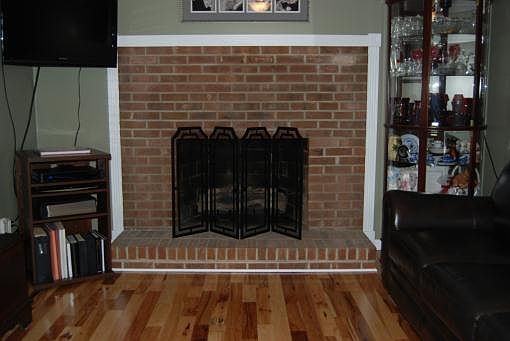 4th image of 835 Rolling Hills Dr