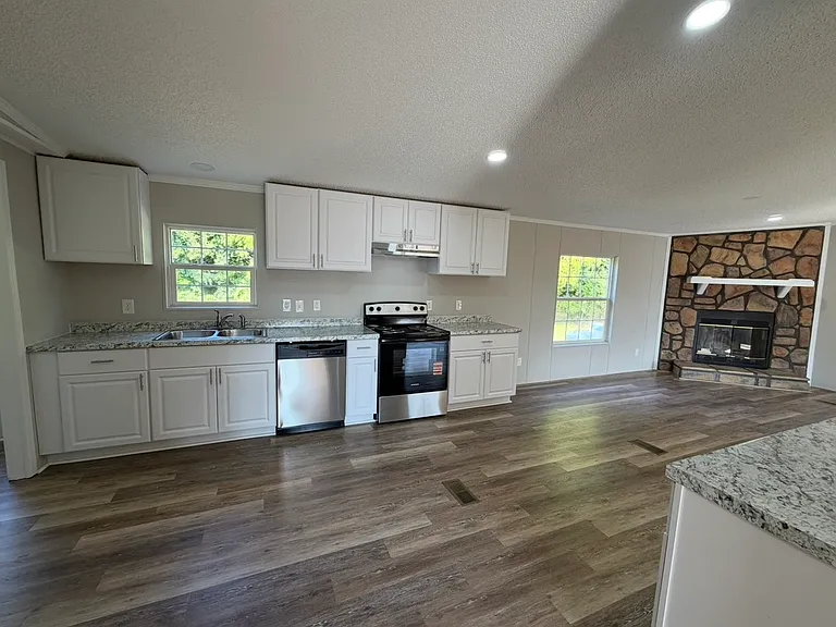 109 Corn Rd — Photo 5