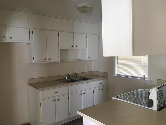 5th image of 2824 Garden Dale Ave