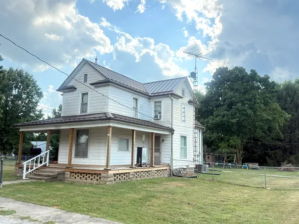 302 S 1st St, Kingman, IN 47952