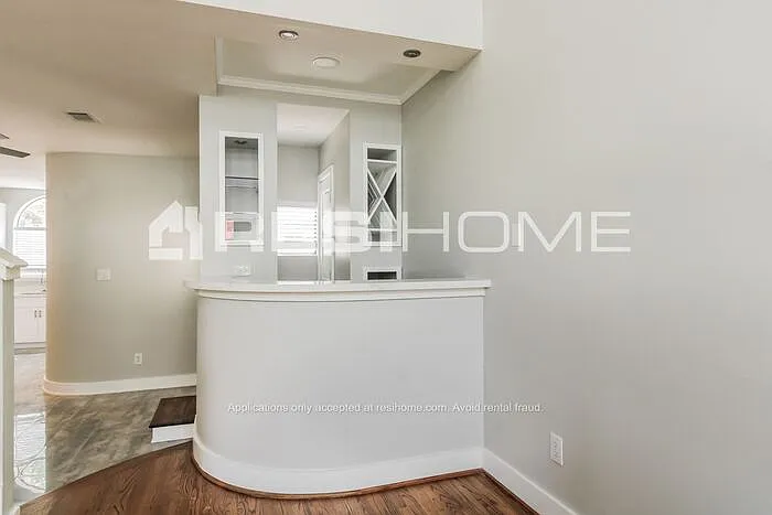5418 Inker St — Photo 6