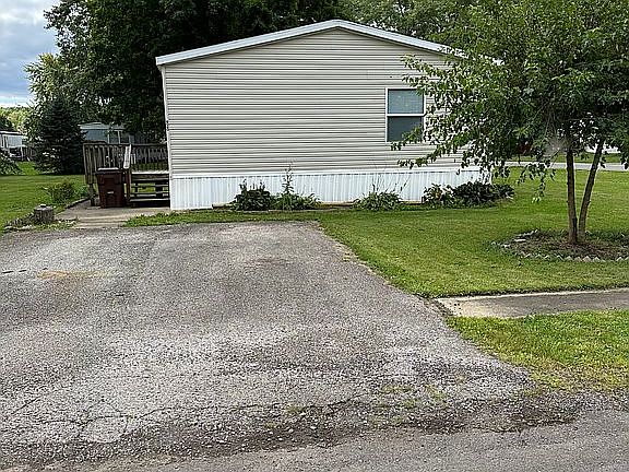 4th image of 630 Oak St Lot 88