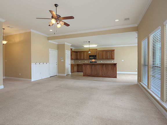 4th image of 41175 Lakeway Cove Ave