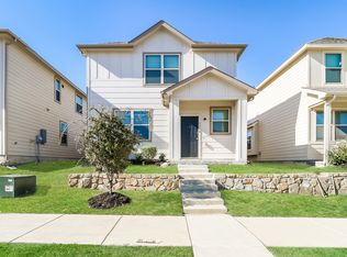 5216 Applegate Dr, Fort Worth, TX 76119