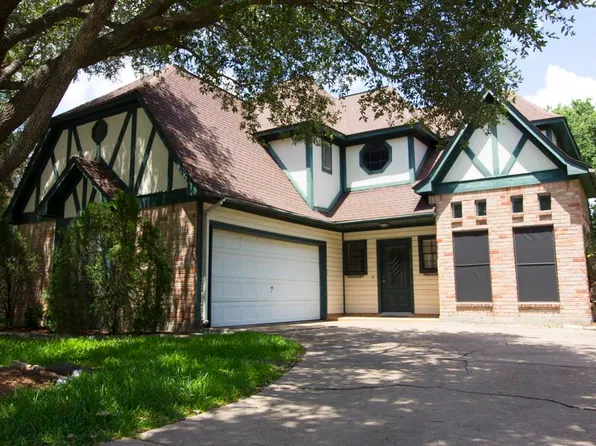 10110 Jockey Club Dr, Houston, TX 77065