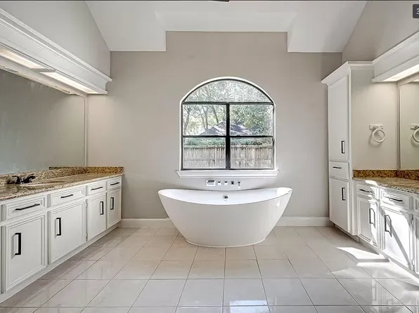 17035 Wood Bark Rd, Spring, TX 77379