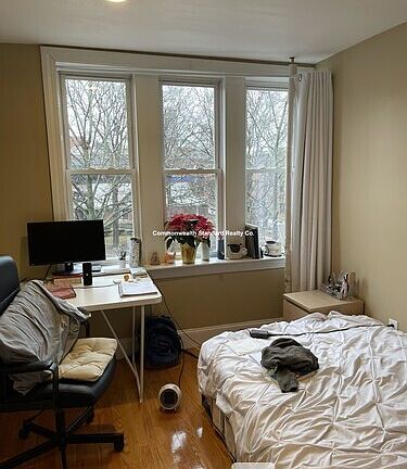 5th image of 73 Egmont St APT 6