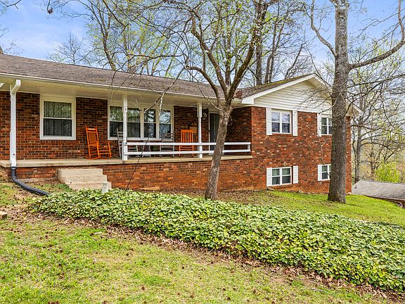 2nd image of 23 Holiday Ln