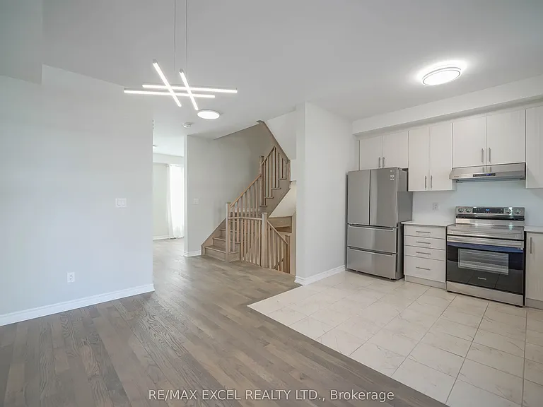 11 Chicago Ln — Photo 9