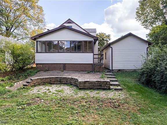 4th image of 804 Belmont Ave