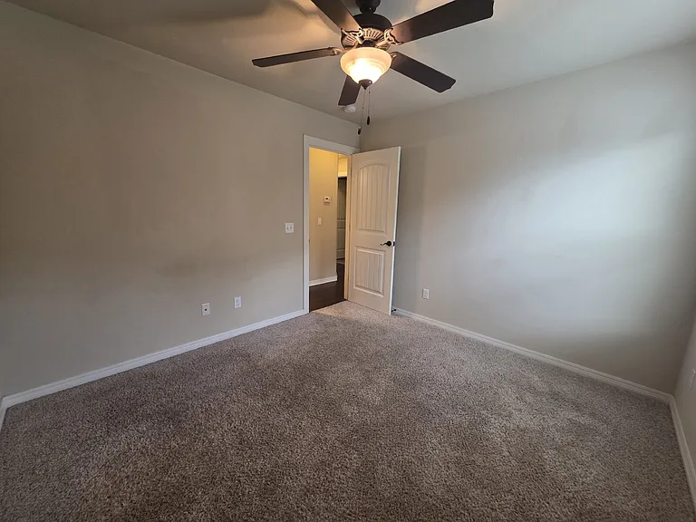 3072 N Autumn Rose Ave — Photo 7