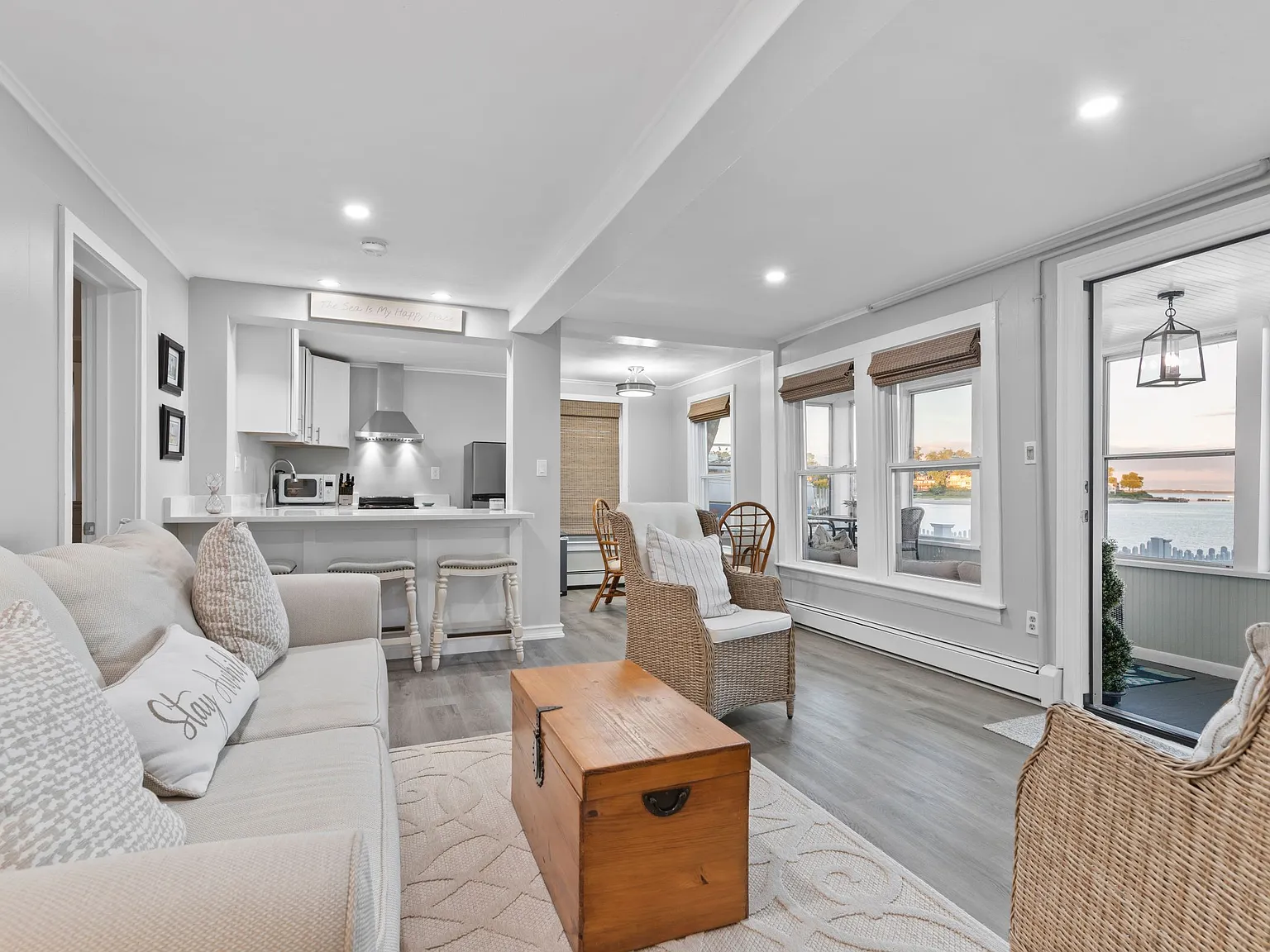 2 bed, $3,200 — Photo 4