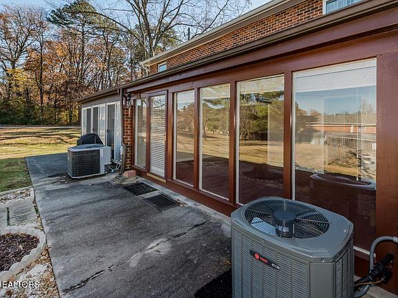 3rd image of 481 Broome Rd APT 309