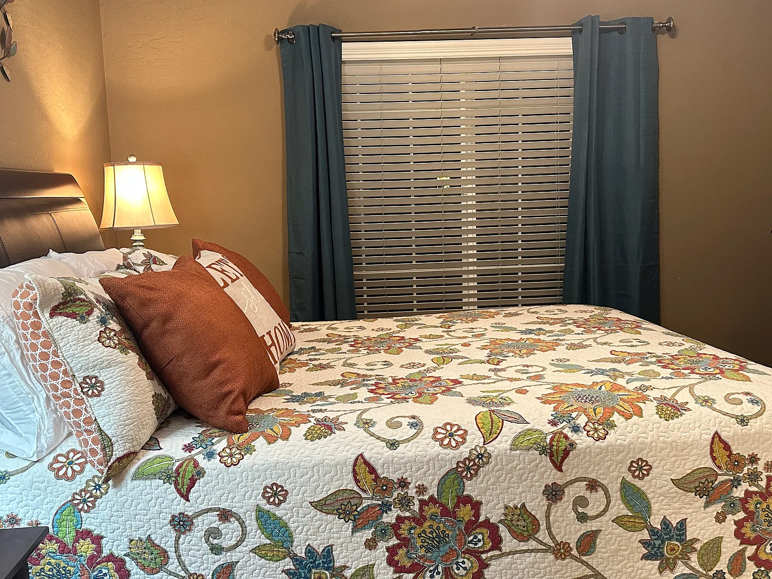 2 bed, 1029 sqft, $2,100 — Photo 3