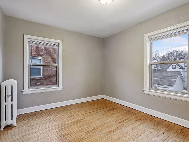1712 Grand Ave — Photo 10
