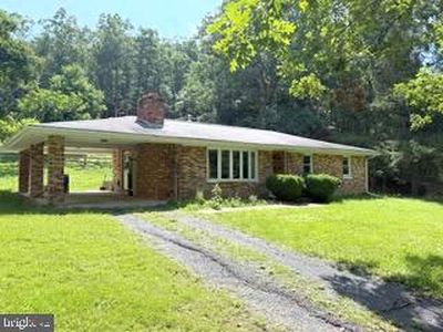 7652 Morgantown Rd, Maysville, WV, 26833