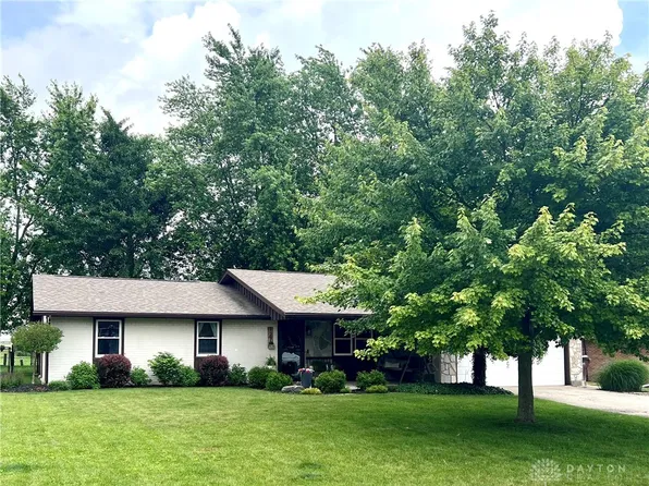 127 Hickory St, New Madison, OH 45346