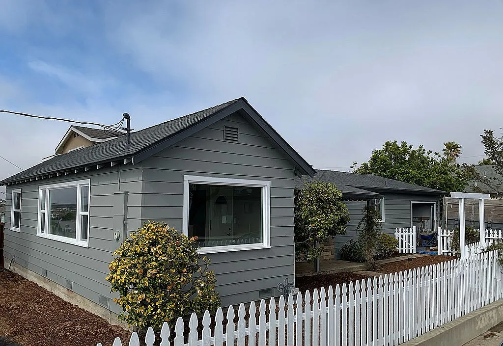 1231 Olympia Ave photo 1
