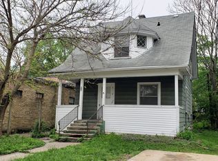 920 Grant Ave, Rockford, IL 61103