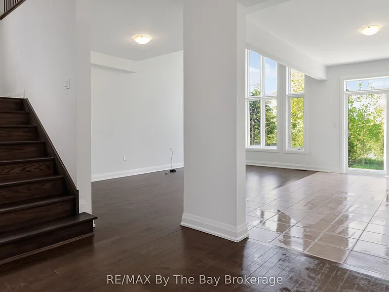 52 Amber Dr — Photo 13