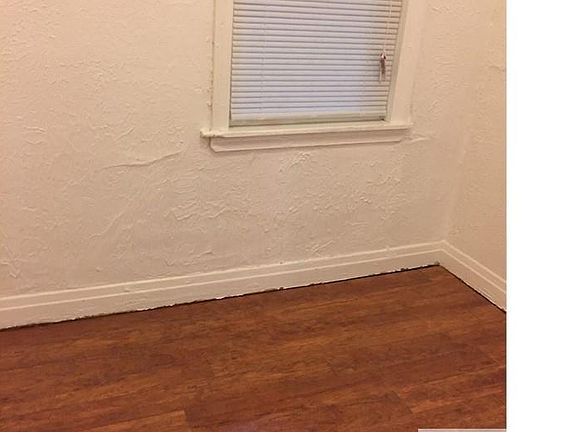 4th image of 7535 S Ingleside Ave Floor 1