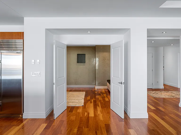 147 Waterfront St #402 — Photo 41