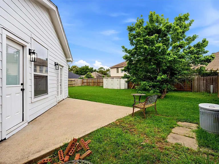 3711 Slocom Dr — Photo 40