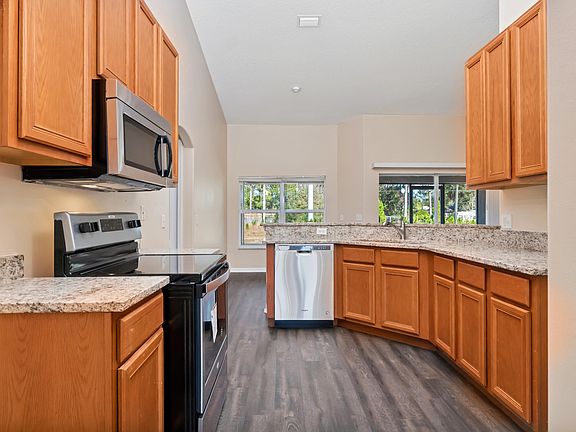 4th image of 1555 Elmhurst Cir SE